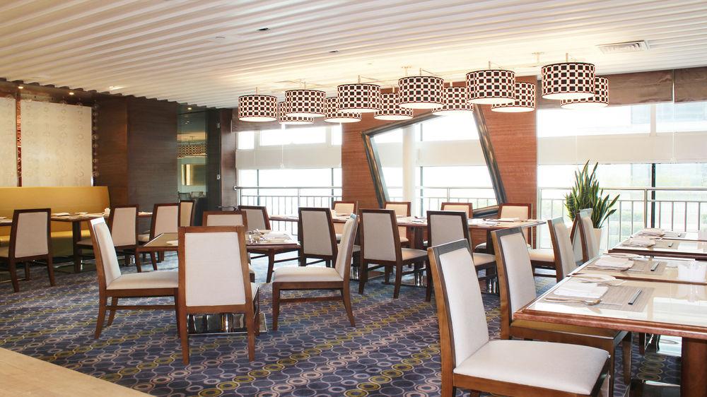 Holiday Inn Shijiazhuang Central By Ihg ภายนอก รูปภาพ