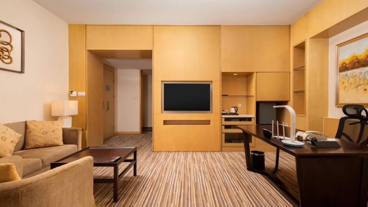 Holiday Inn Shijiazhuang Central By Ihg ภายนอก รูปภาพ