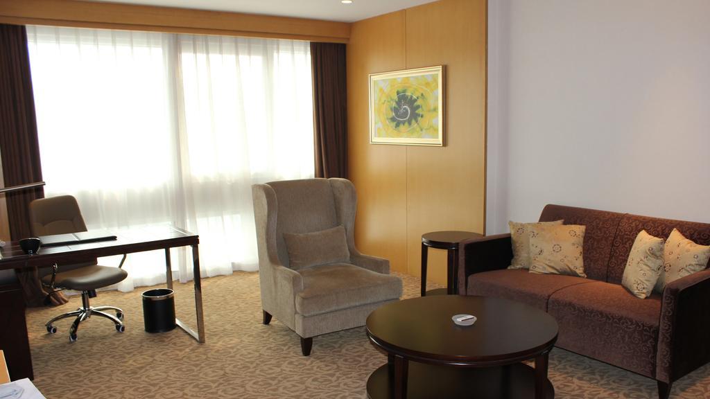 Holiday Inn Shijiazhuang Central By Ihg ภายนอก รูปภาพ
